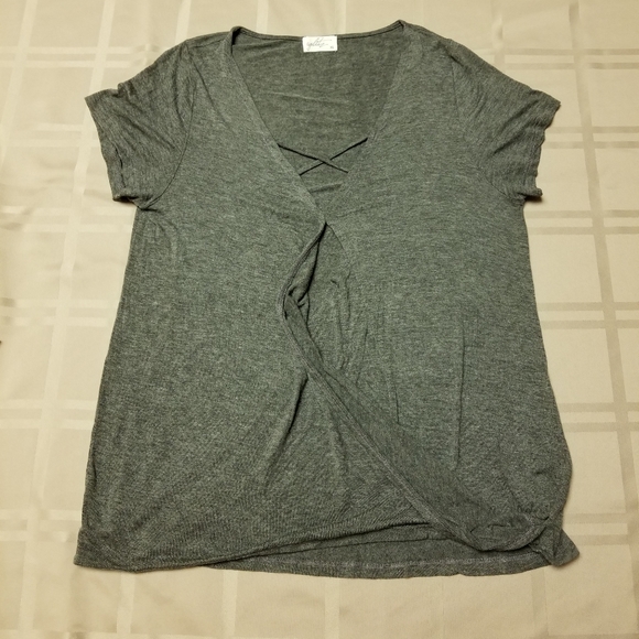 Glitz Tops - 🎄Glitz charcoal short sleeved shirt with detailing